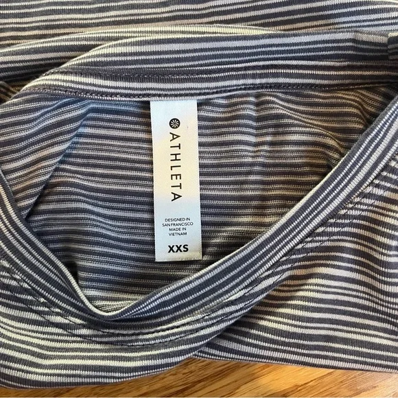 Athleta Grey and White Striped Flowy Tank Top - Picture 3 of 3